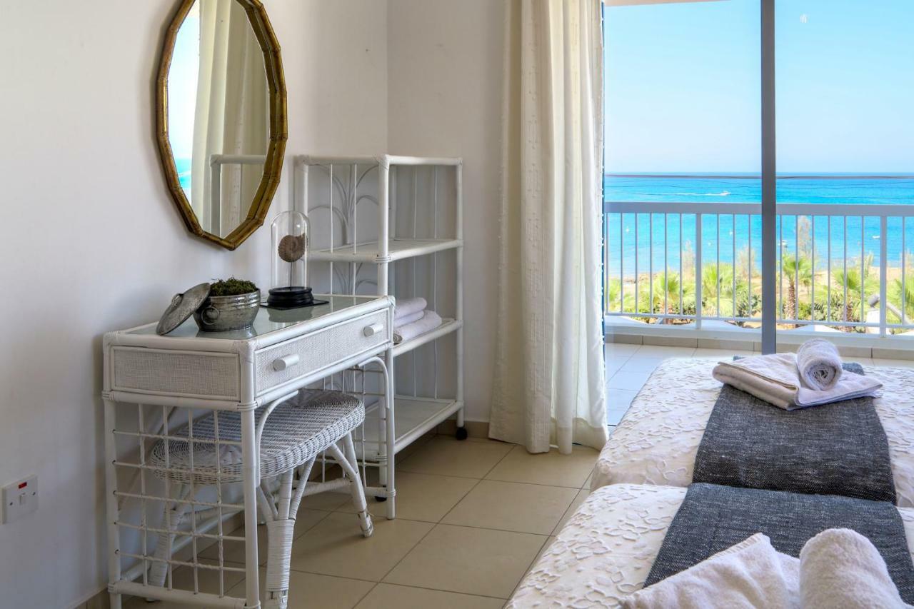 Phaedrus Living: Seaside Luxury Villa Anafi Paralimni Eksteriør billede